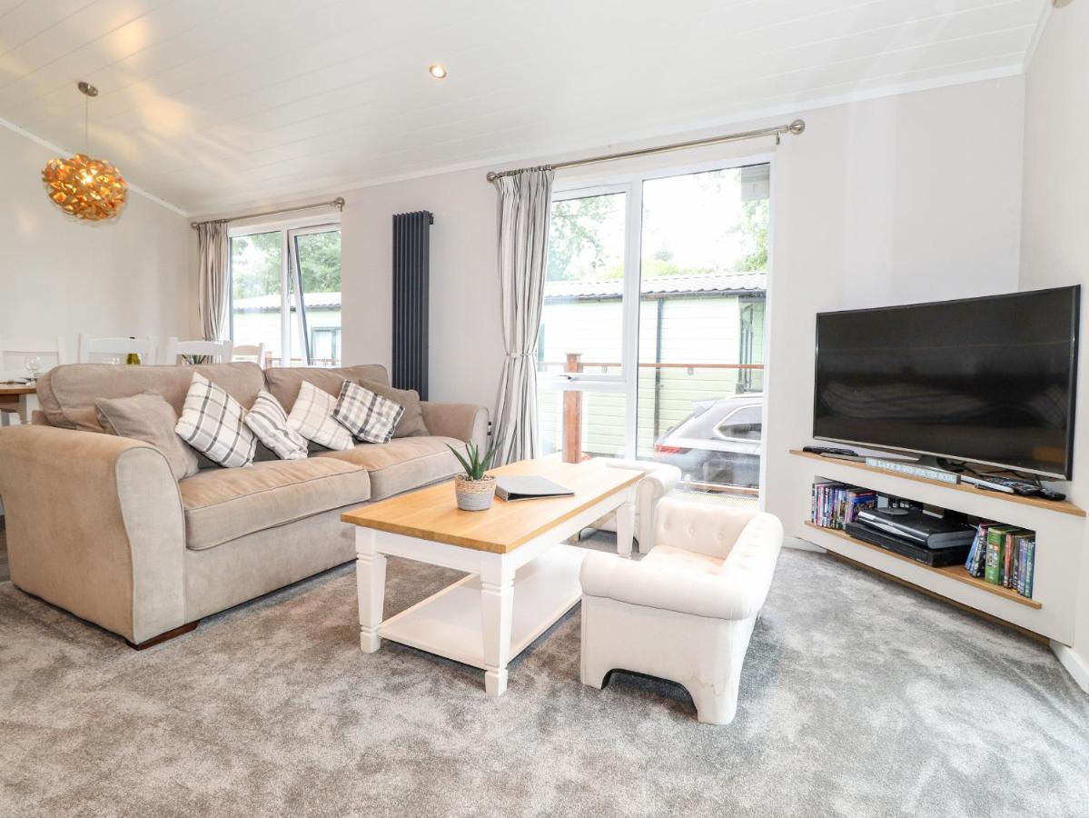 Loubi'S Lakeside Lodge Windermere Luaran gambar