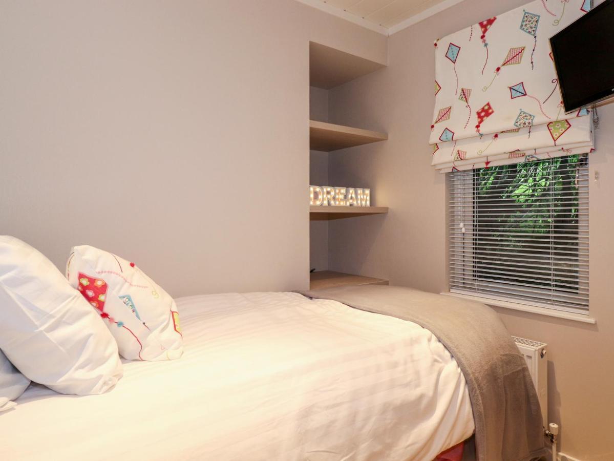Loubi'S Lakeside Lodge Windermere Luaran gambar